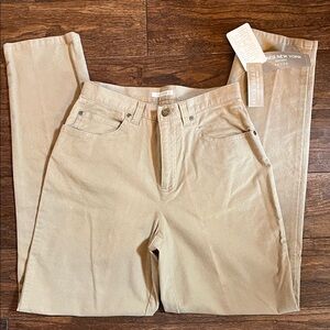 NWT Jones New York Sport tan pants size 6 petite